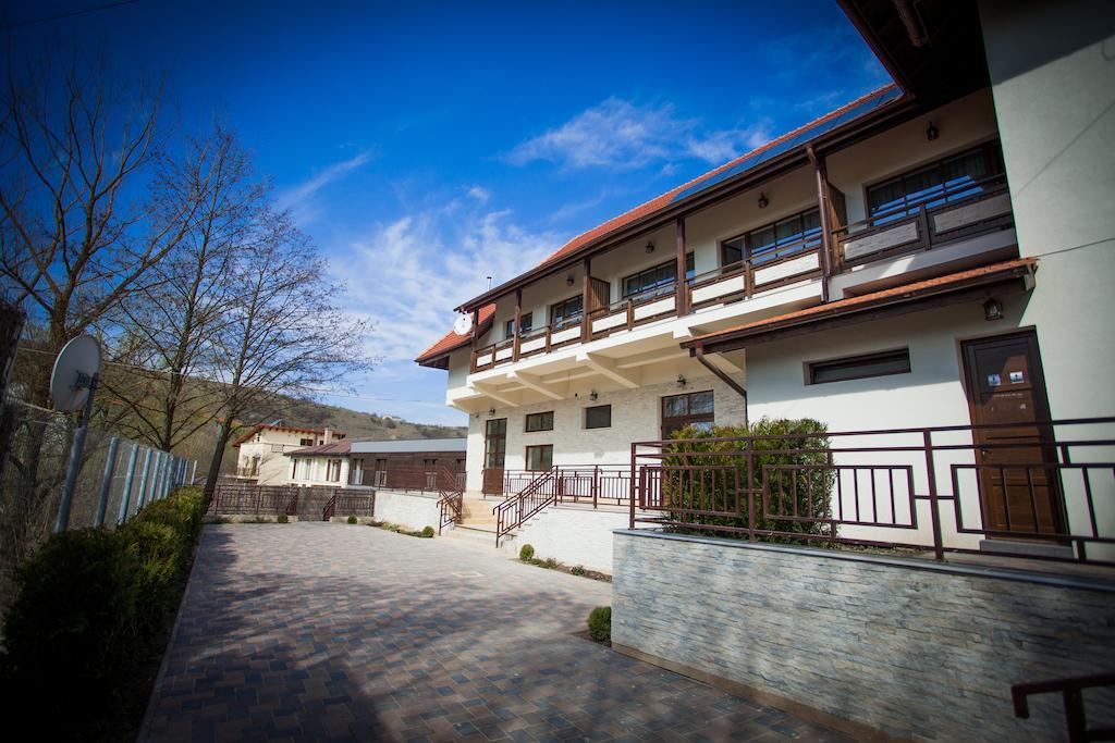 Roata Faget Inn Kluż-Napoka Zewnętrze zdjęcie
